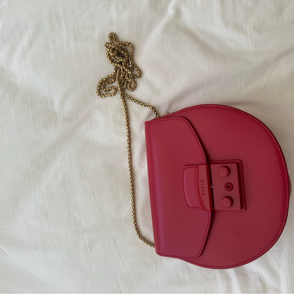 FURLA red purse with gold chain